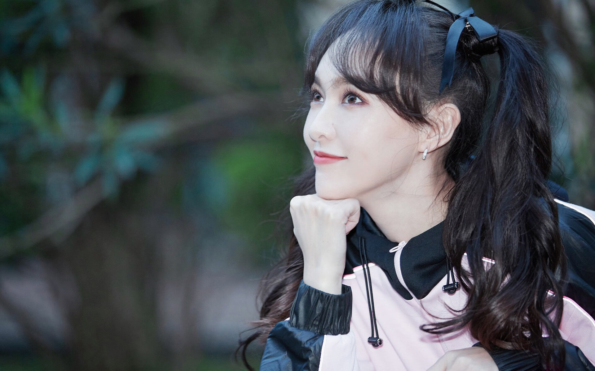 中国队用坚韧与速度征服赛场，中国队用坚韧与速度征服赛场比赛