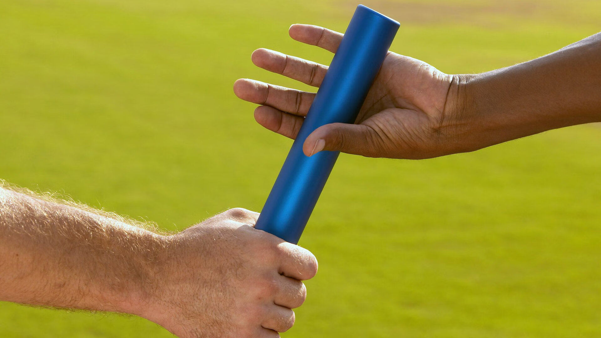 爱游戏体育平台-自由泳滑行段距离明显延长，自由泳的滑行技巧